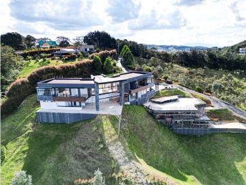 Vivienda exclusiva de 10000 m2 en venta Envigado, Departamento de Antioquia