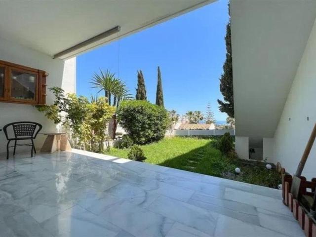 Vivienda exclusiva de 159 m2 en venta Cabopino Artola, Marbella, Málaga, Andalucía