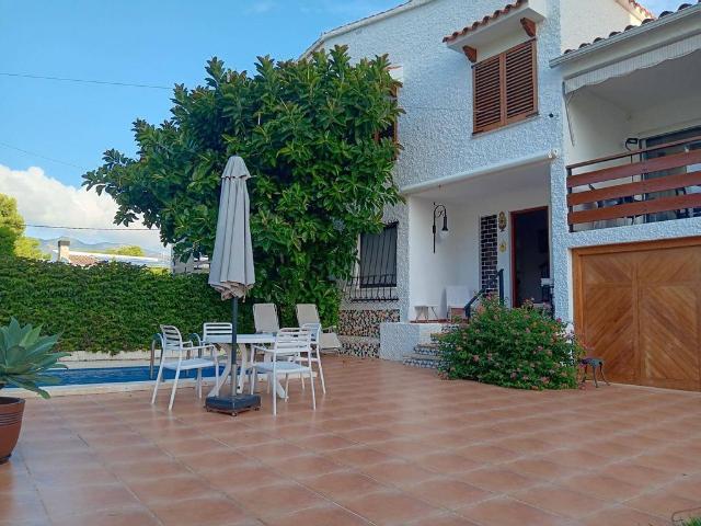 Vivienda exclusiva de 150 m2 en venta Benicásim, España