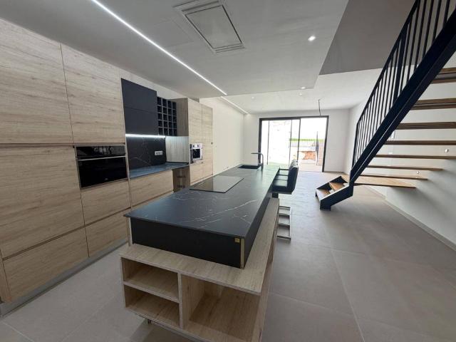 Vivienda exclusiva de 150 m2 en venta Benisanó, Comunidad Valenciana