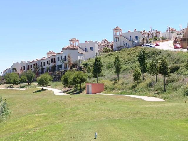 Vivienda exclusiva de 151 m2 en venta Estepona, Andalucía
