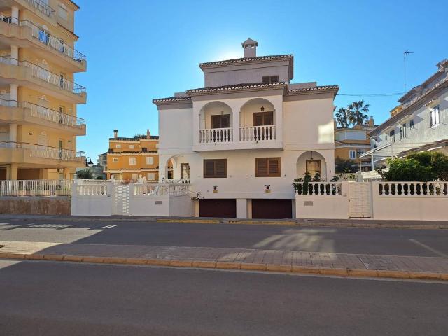 Vivienda exclusiva de 169 m2 en venta El Perelló, España