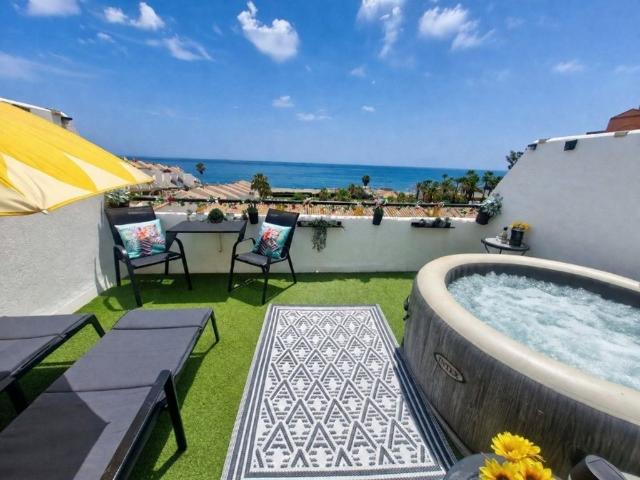 Vivienda exclusiva de 161 m2 en venta Atalaya Isdabe, Estepona, Málaga, Andalucía