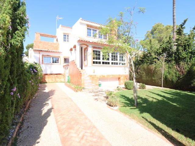 Vivienda exclusiva de 189 m2 en venta Orihuela, España