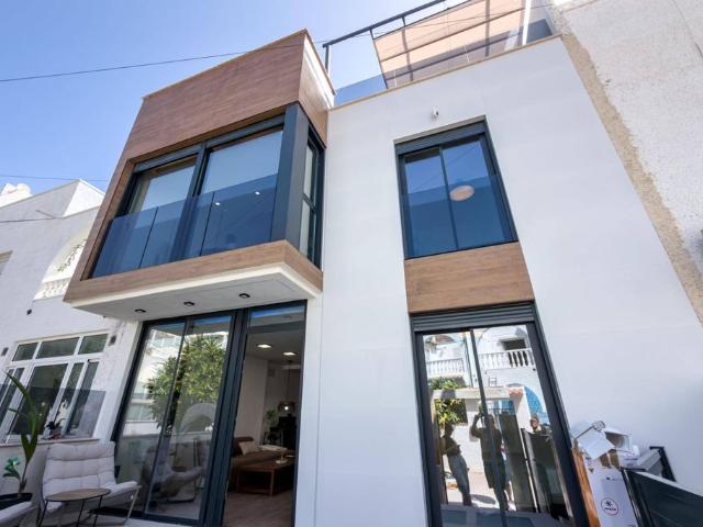 Vivienda exclusiva de 180 m2 en alquiler Torrevieja, España