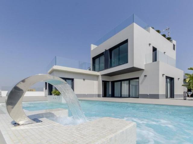 Vivienda exclusiva de 319 m2 en venta Campoamor, Orihuela, Provincia de Alicante, Comunidad Valenciana