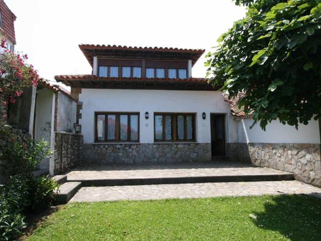 Vivienda de lujo de 227 m2 en venta Comillas, España
