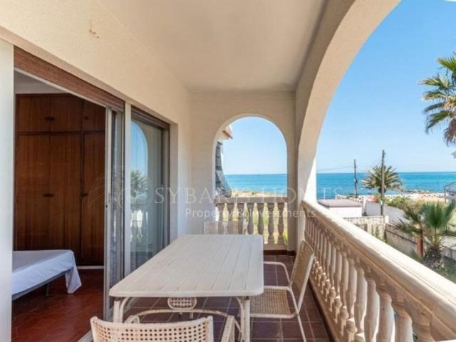 Vivienda exclusiva de 218 m2 en venta Denia, España