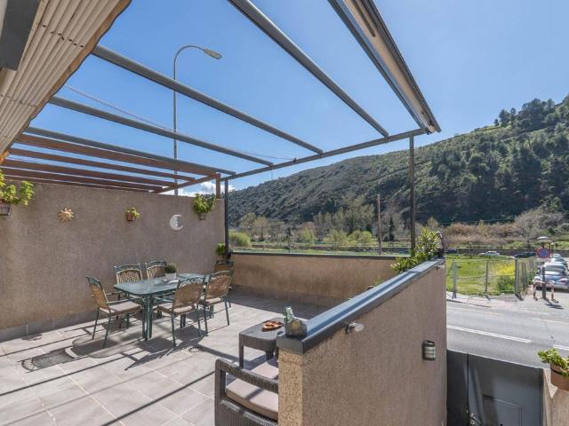 Vivienda exclusiva de 212 m2 en venta Granada, España