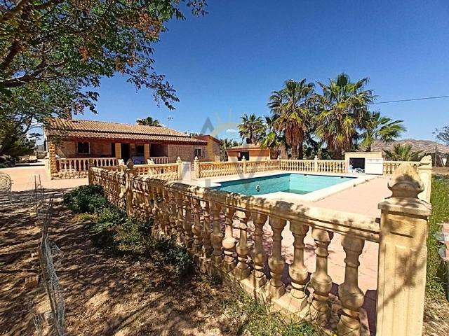 Vivienda exclusiva de 235 m2 en venta Aspe, Comunidad Valenciana