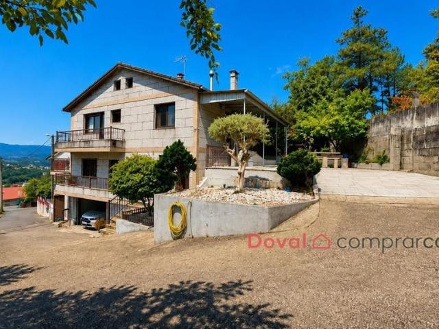 Vivienda exclusiva de 237 m2 en venta Porriño, Galicia