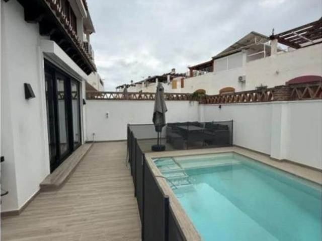 Vivienda exclusiva de 230 m2 en venta Bello Horizonte Lindasol, Marbella, Andalucía