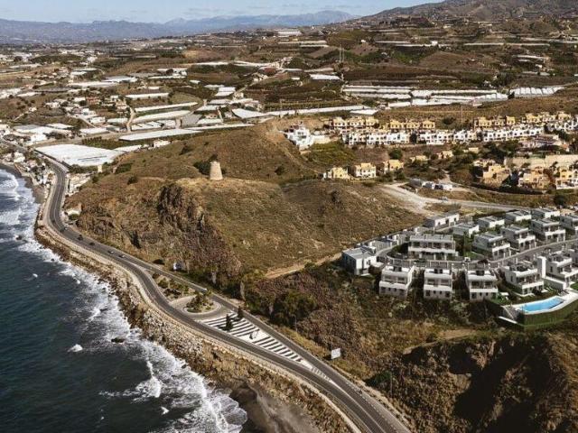 Vivienda de alto standing de 215 m2 en venta Vélez Málaga, Andalucía