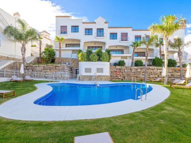 Vivienda exclusiva de 240 m2 en venta Estepona, Andalucía