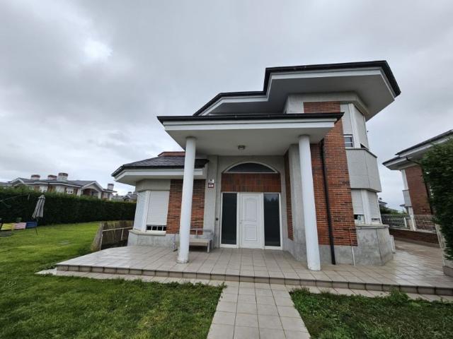 Vivienda exclusiva de 258 m2 en venta Corvera de Asturias, Asturias