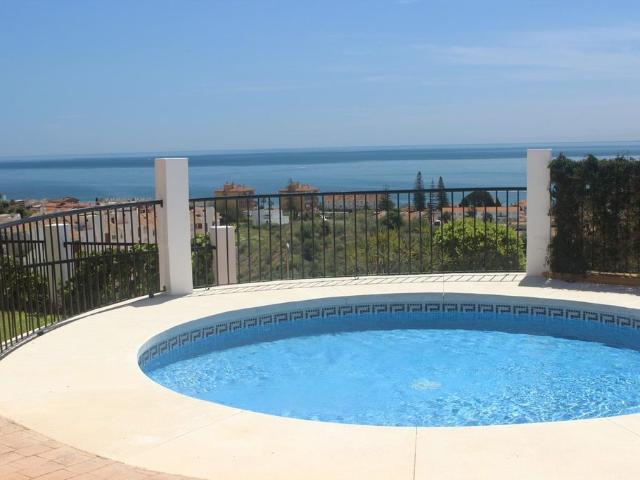 Vivienda exclusiva de 250 m2 en venta Rincón de la Victoria, Andalucía