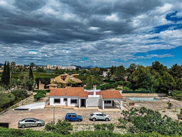 Vivienda exclusiva de 288 m2 en venta Elche, Comunidad Valenciana