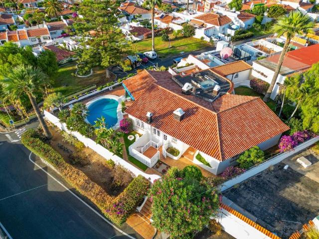 Vivienda exclusiva de 280 m2 en venta Los Realejos, Canarias
