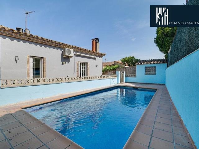 Vivienda exclusiva de 291 m2 en venta Sant Miquel de Fluvià, España