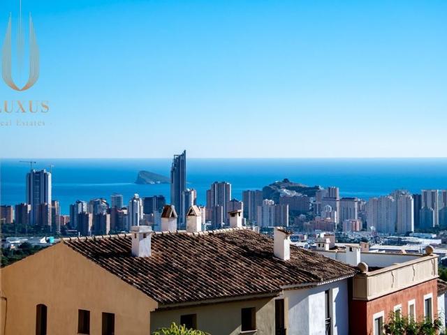 Vivienda exclusiva de 307 m2 en venta Finestrat, España