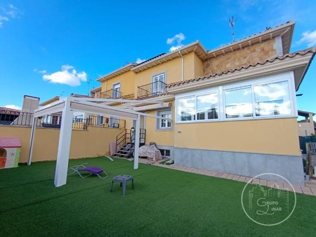Vivienda exclusiva de 300 m2 en venta Ávila, Castilla y León