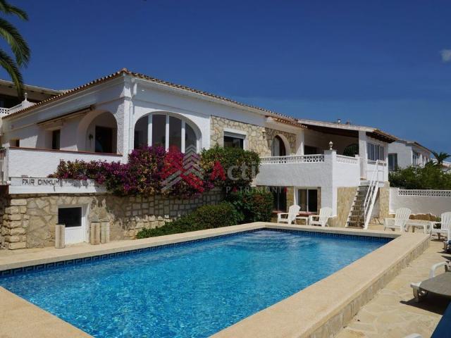 Vivienda exclusiva de 300 m2 en venta Calpe, Comunidad Valenciana