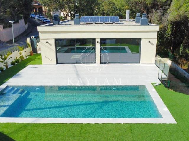 Vivienda exclusiva de 300 m2 en venta Playa de Aro, Cataluña