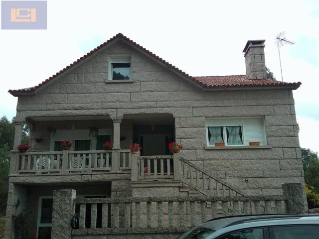 Vivienda exclusiva de 314 m2 en venta Ribadumia, Galicia