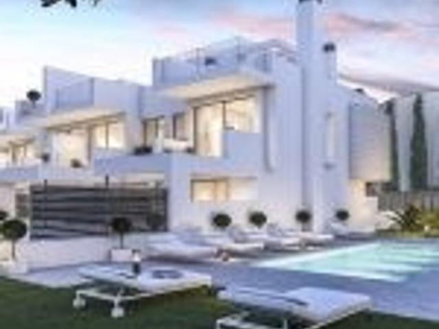 Vivienda exclusiva de 316 m2 en venta Estepona, Andalucía