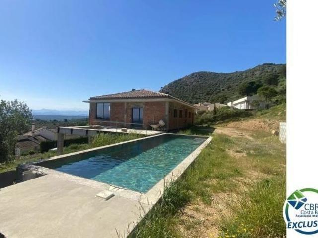 Vivienda exclusiva de 316 m2 en venta Pau, Cataluña
