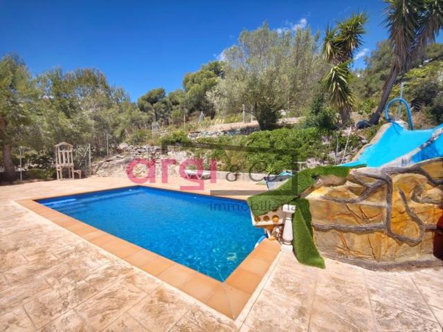 Vivienda exclusiva de 313 m2 en venta Begas, Cataluña
