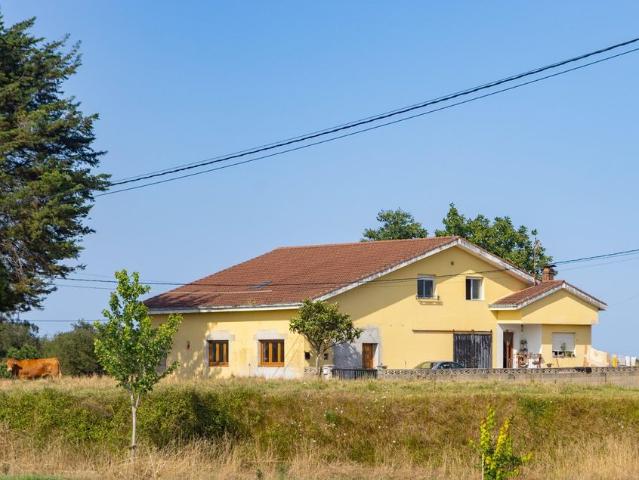 Vivienda exclusiva de 346 m2 en venta San Vicente de la Barquera, España
