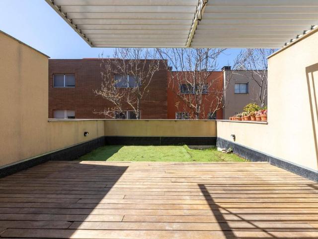 Vivienda exclusiva de 349 m2 en venta Viladecaballs, Cataluña