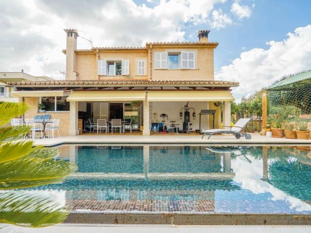 Vivienda exclusiva de 340 m2 en venta Llucmajor, Baleares