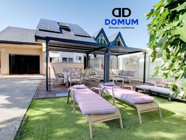 Vivienda exclusiva de 358 m2 en venta Nuevo Baztán, España