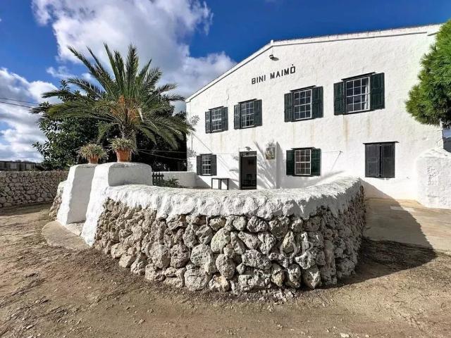 Vivienda exclusiva de 380 m2 en venta Villacarlos, Baleares