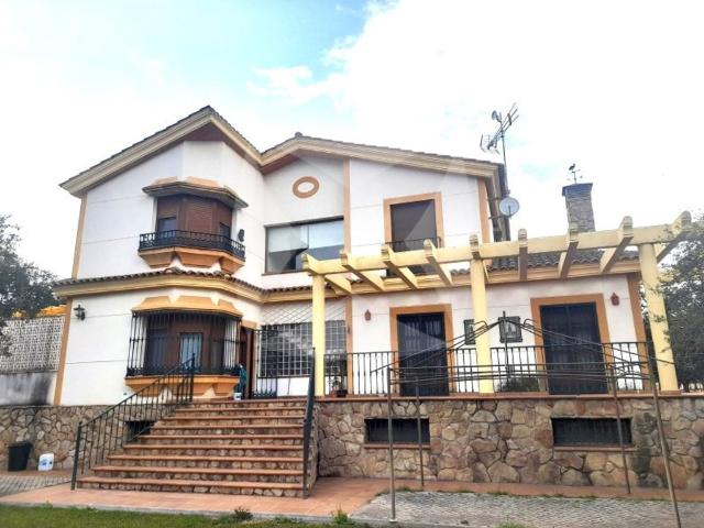 Vivienda de alto standing de 436 m2 en venta Rio Caya, Badajoz, Extremadura