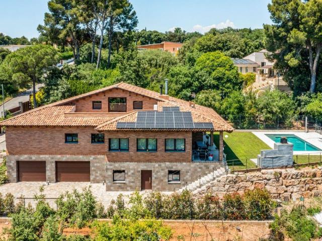 Vivienda exclusiva de 444 m2 en venta Les Franqueses del Vallès, Cataluña