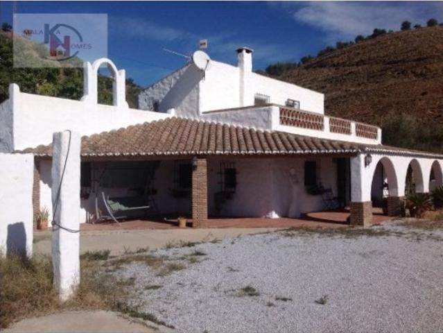 Vivienda exclusiva de 463 m2 en venta Vélez Málaga, España