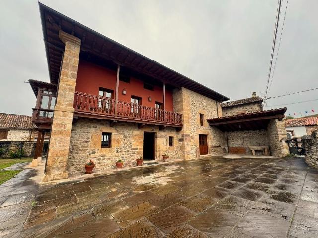 Vivienda exclusiva de 476 m2 en venta Molledo, Cantabria