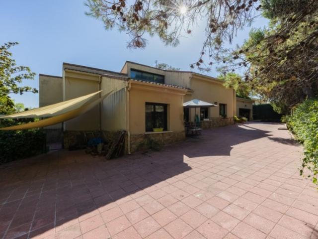 Vivienda exclusiva de 512 m2 en venta Villaviciosa de Odón, Comunidad de Madrid