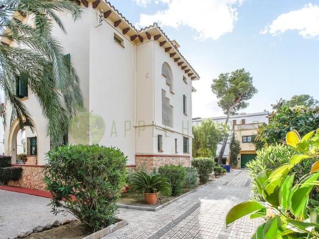 Vivienda de alto standing de 585 m2 en venta Sitges, España