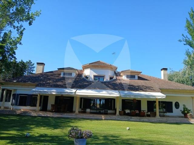 Vivienda exclusiva de 550 m2 en venta Badajoz, Extremadura