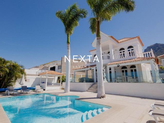Vivienda exclusiva de 571 m2 en venta Adeje, España
