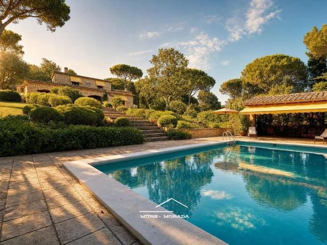 Vivienda exclusiva de 660 m2 en venta Caldas de Malavella, Cataluña