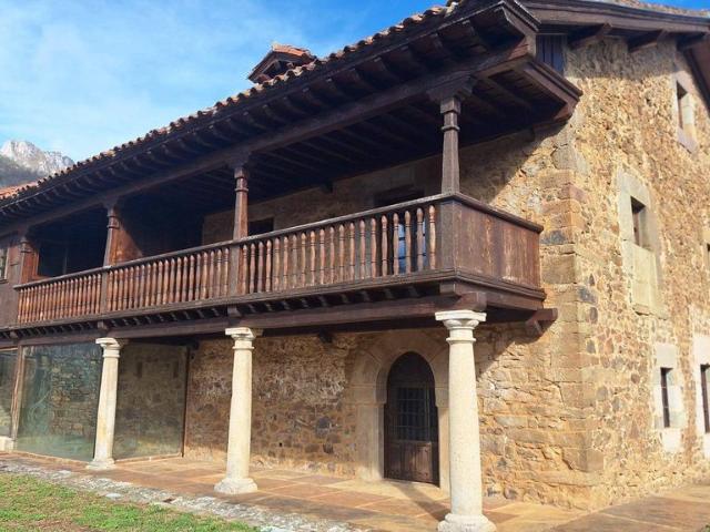Vivienda exclusiva de 925 m2 en venta Camaleño, Cantabria