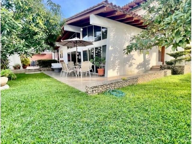 Vivienda exclusiva en alquiler Nueva Caracas, Venezuela