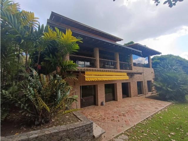Vivienda exclusiva en alquiler Nueva Caracas, Distrito Capital