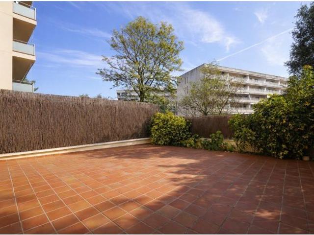 Vivienda exclusiva en Barenys: 2 terrazas, piscina y parking