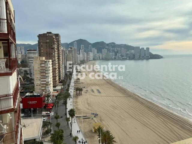 Vivienda exclusiva en Edificio Manila | Altura, privacidad y vistas abiertas al mar en una de las zonas residenciales má